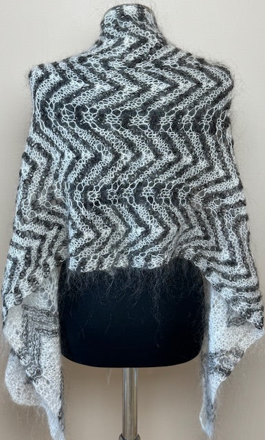 Uryupinsk downy shawl ( Palantine ) # SM-3, 140x50 cm