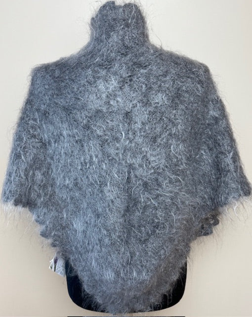 Uryupinsk downy neckerchief  # KG-11, 90x140x90 cm