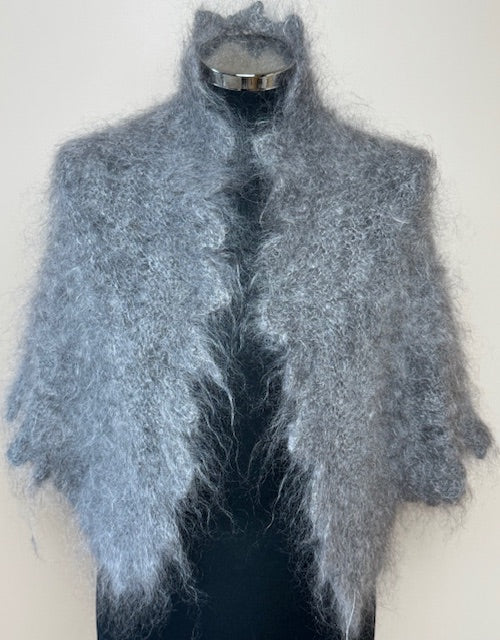 Uryupinsk downy neckerchief  # KG-4, 90x140x90 cm
