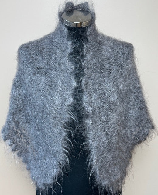Uryupinsk downy neckerchief  # KG-5, 90x140x90 cm
