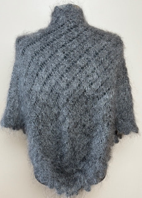 Uryupinsk downy neckerchief  # KG-3, 90x140x90 cm