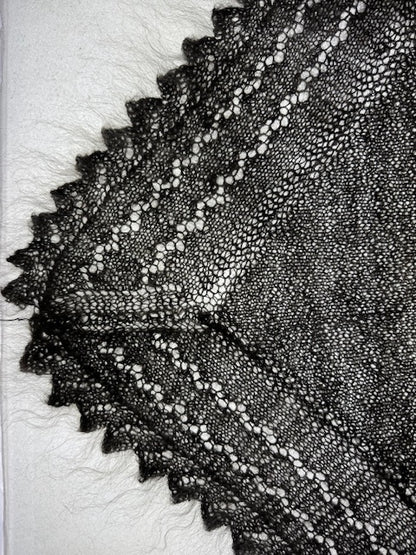 Orenburg downy neckerchief  KGO-15, 100x160x100 cm