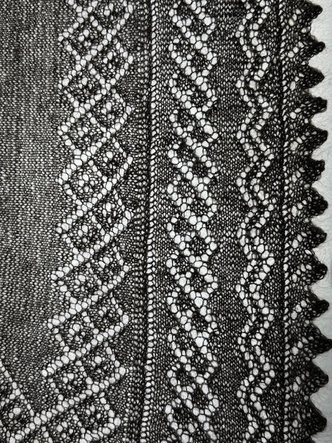 Orenburg downy neckerchief  KGO-11, 110x140x110 cm