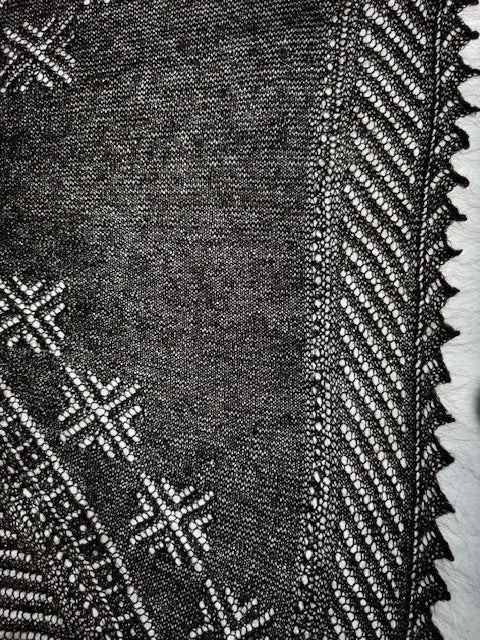 Orenburg downy neckerchief  KGO-8, 100x140x100 cm