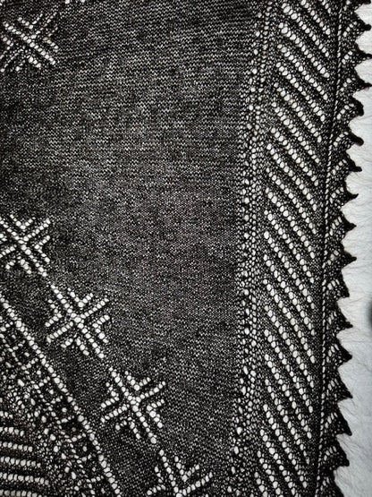 Orenburg downy neckerchief  KGO-8, 100x140x100 cm
