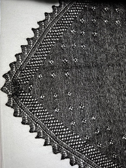Orenburg downy neckerchief  KGO-6, 100x120x100 cm