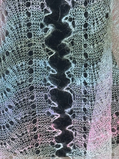 Downy shawl ( Palantine ) #48, 180x80 cm