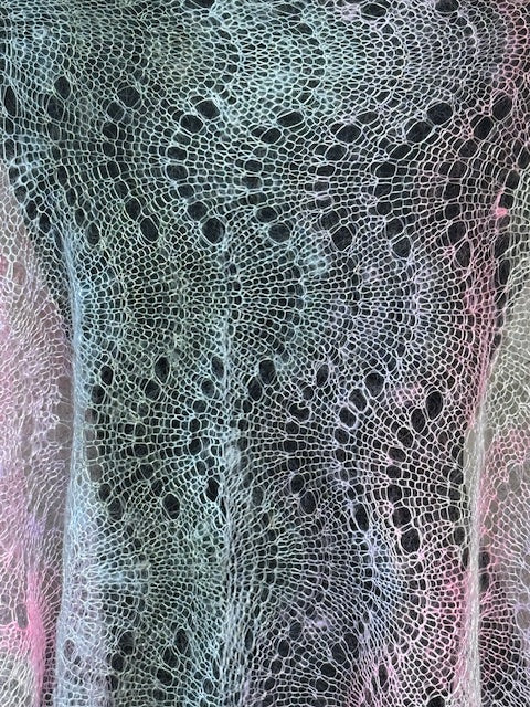 Downy shawl ( Palantine ) #48, 180x80 cm