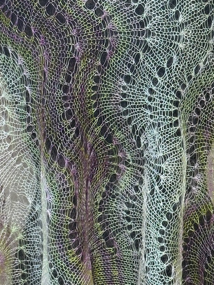 Downy shawl ( Palantine ) #167, 200x70 cm