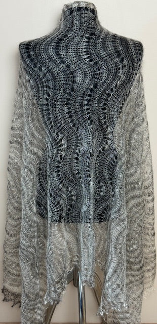 Downy shawl ( Palantine ) #177, 180x100 cm