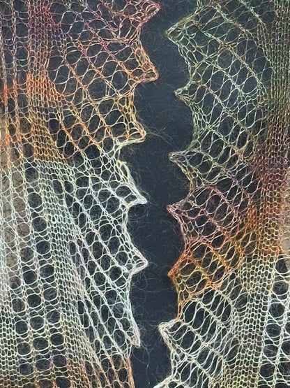 Downy shawl ( Palantine ) #93, 160x80 cm