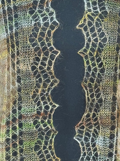 Downy shawl ( Palantine ) #95, 180x80 cm