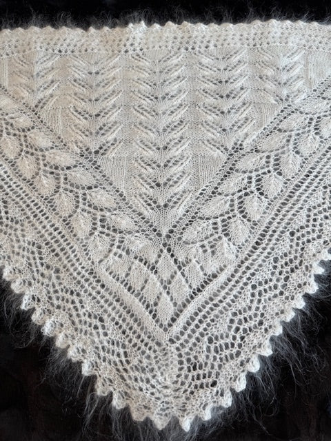 Uryupinsk downy neckerchief  # KW-26, 100x140x100 cm