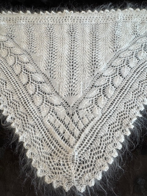 Uryupinsk downy neckerchief  # KW-32, 100x140x100 cm
