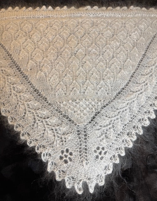 Uryupinsk downy neckerchief  # KW-51, 100x120x100 cm