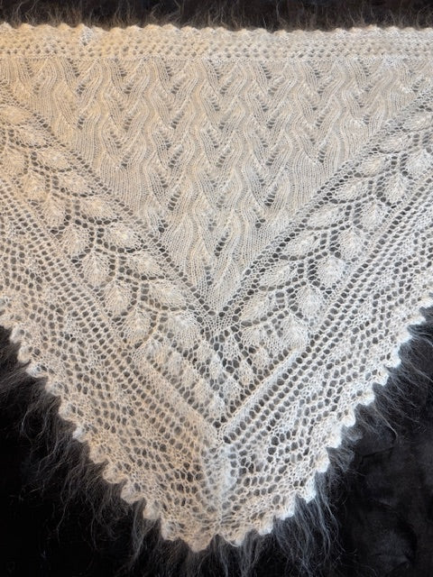 Uryupinsk downy neckerchief  # KW-30, 100x140x100 cm
