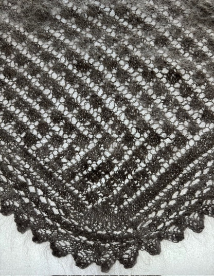 Uryupinsk downy neckerchief  # KG-10, 80x120x80 cm