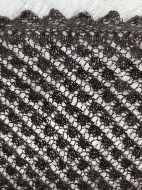 Uryupinsk downy neckerchief  # KG-10, 80x120x80 cm