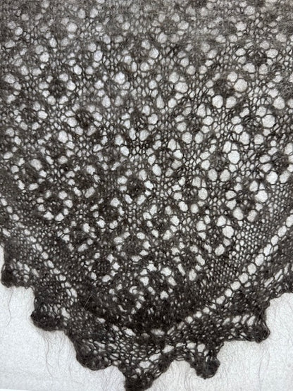 Uryupinsk downy neckerchief  # KG-35, 100x120x100 cm