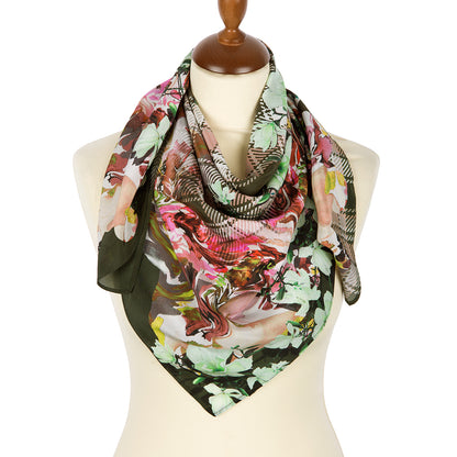 Zīda lakats «Pavasaris Skotijā» 10088-10