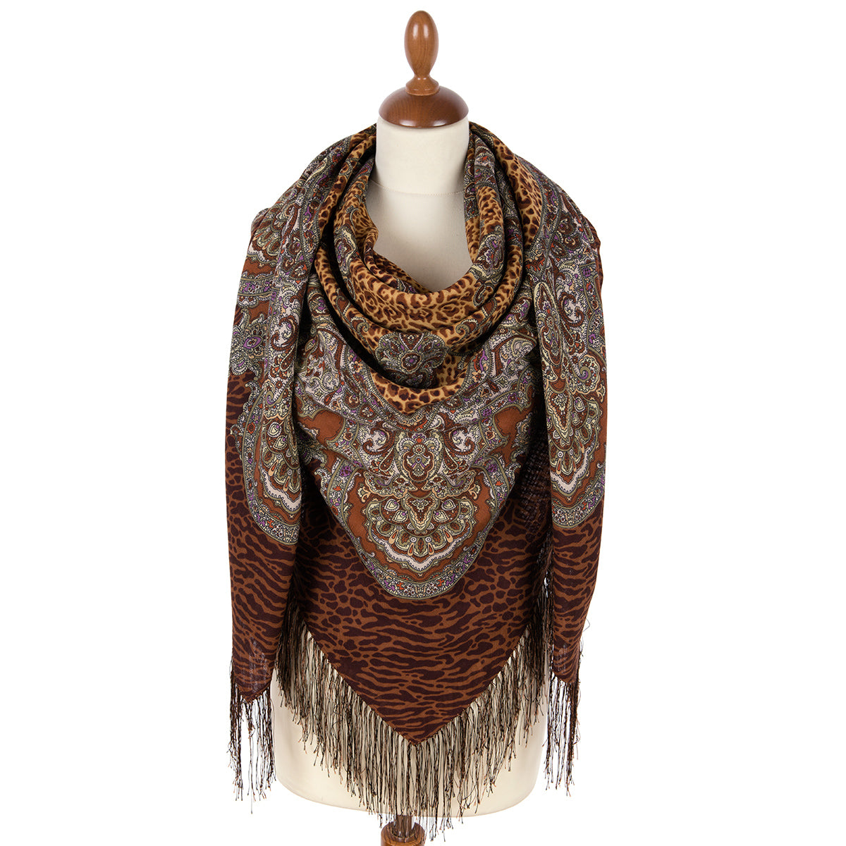 Shawl "Sandal area" 910-67