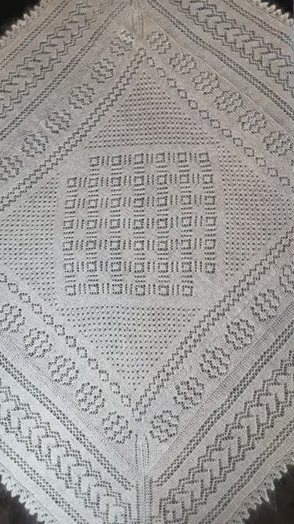 Orenburg shawl PWO-58, 140x140 cm