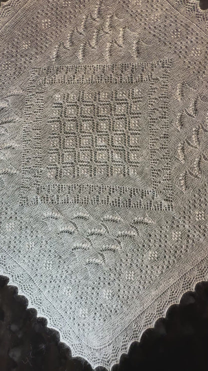 Orenburg shawl PWO-21, 126x126 cm