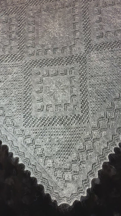 Orenburg shawl PWO-24, 150x150 cm