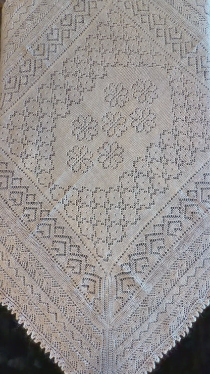 Orenburg shawl PWO-72, 150x150 cm