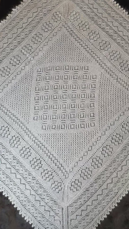 Orenburg shawl PWO-59, 140x140 cm